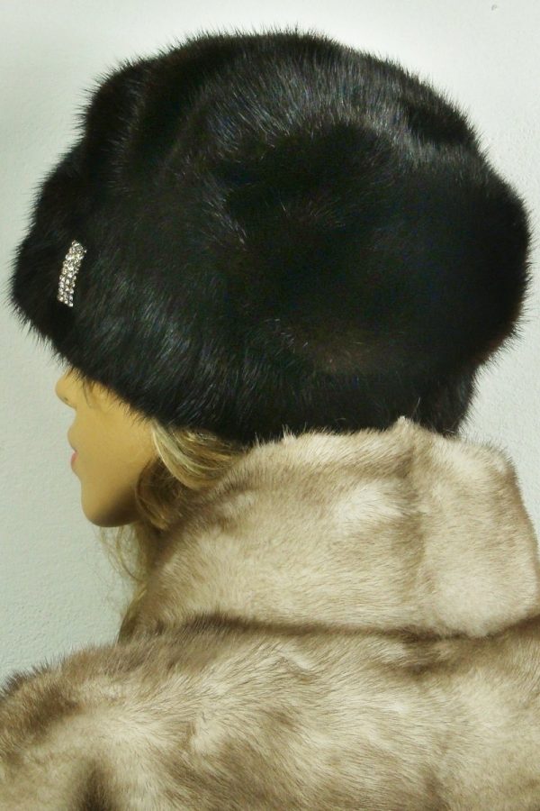 czapka futrzana z norki tył LN20-1